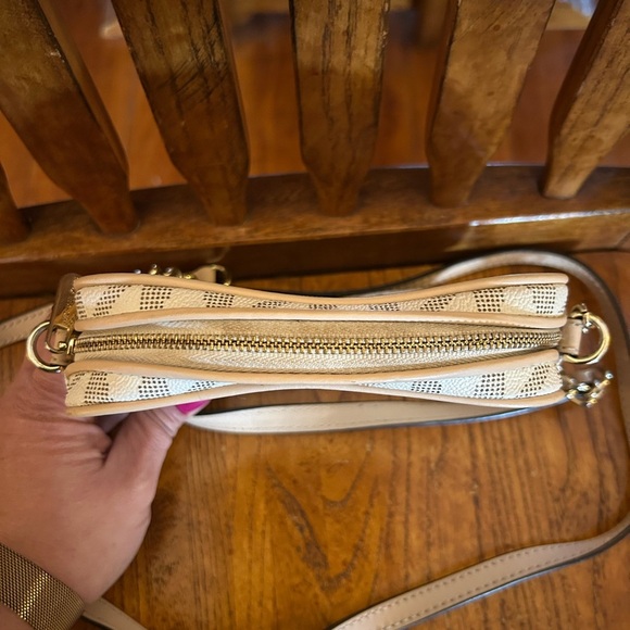 Michael Kors Fulton Signature MK Logo Small Crossbody EUC! - Picture 4 of 14